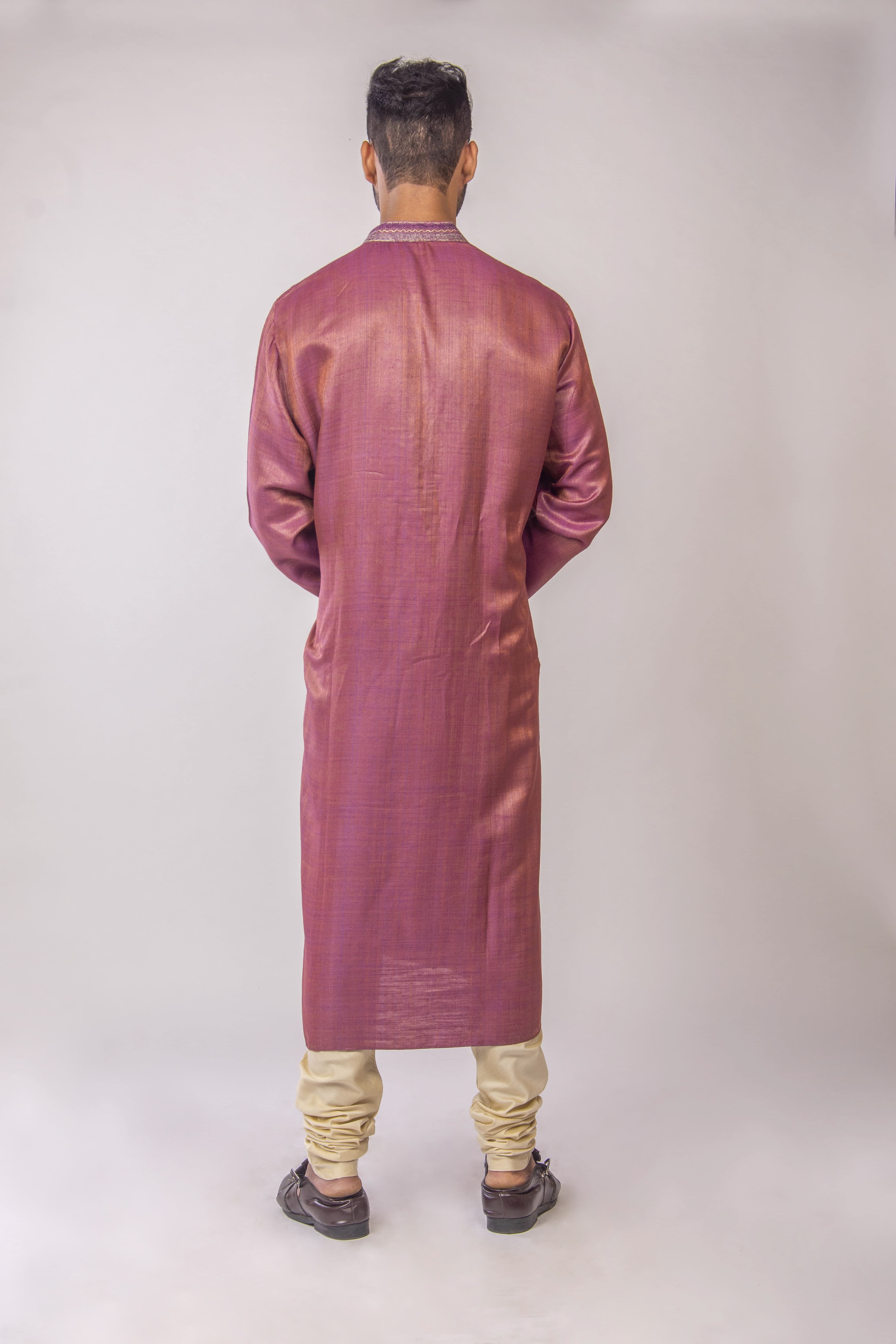 Onion Pink Kurta with Diagonal Resham Embroidery